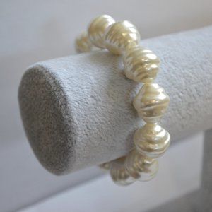 Texture Pearl Bracelet
